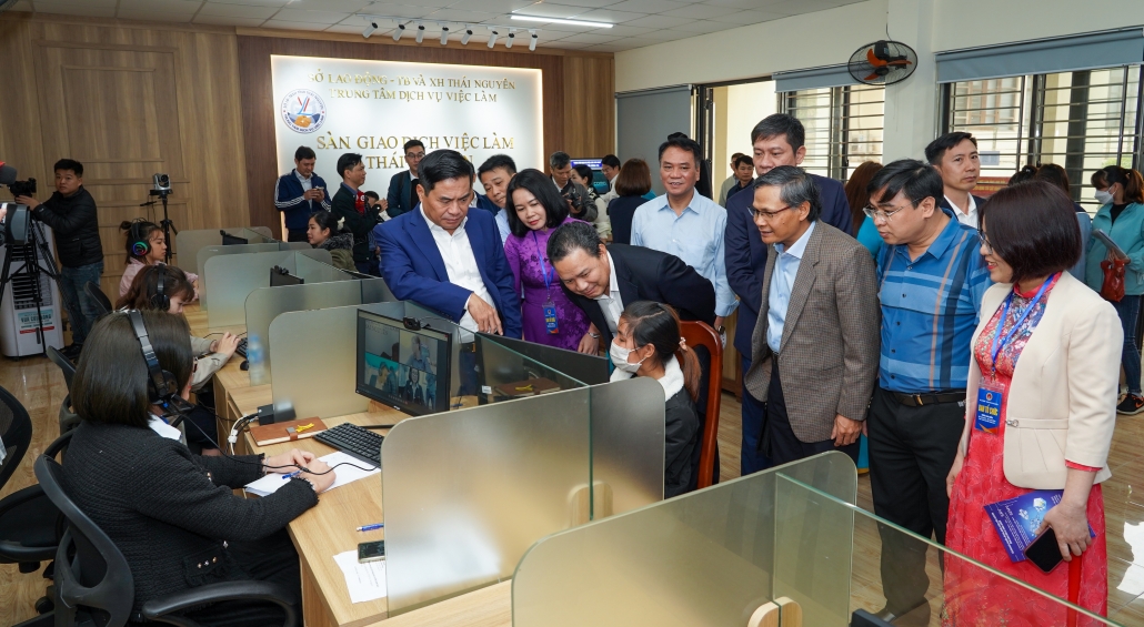 Khai mạc Tuần cao điểm kết nối cung - cầu lao động tỉnh Thái Nguyên năm 2023 Khai mạc Tuần cao điểm kết nối Cung - Cầu lao động tỉnh Thái Nguyên năm 2023
