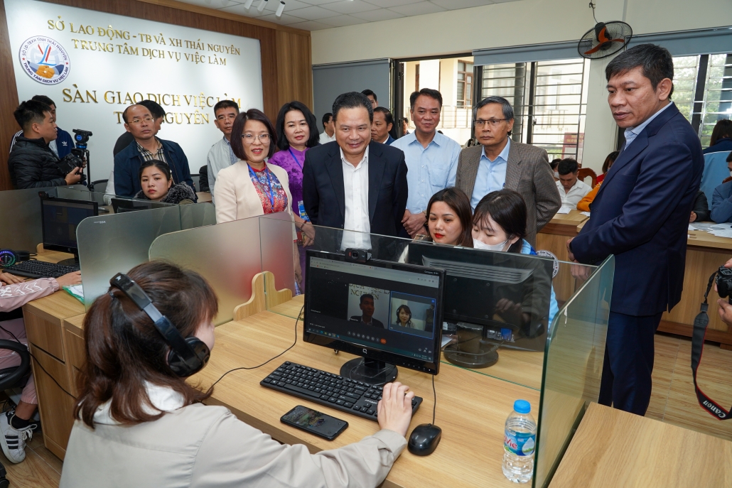 Khai mạc Tuần cao điểm kết nối cung - cầu lao động tỉnh Thái Nguyên năm 2023 Khai mạc Tuần cao điểm kết nối Cung - Cầu lao động tỉnh Thái Nguyên năm 2023