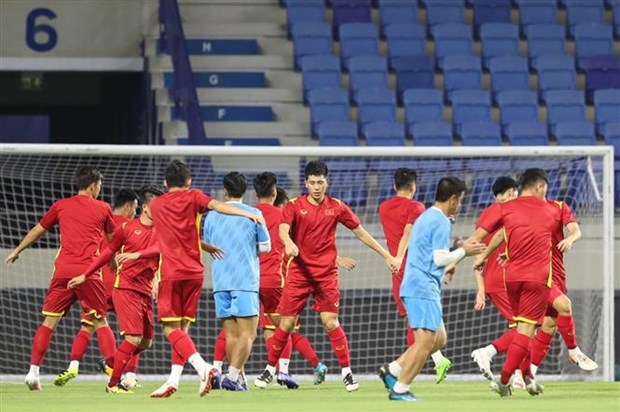 Trọng tài người Kuwait sẽ cầm còi trận Việt Nam-Indonesia tại UAE