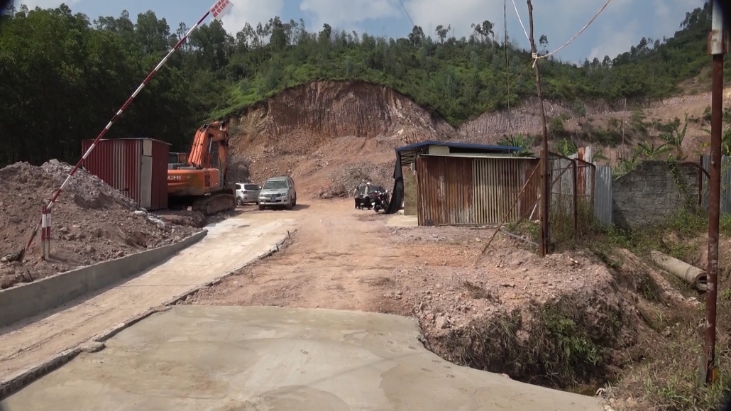 Cần tăng cường xử lý nghiêm tình trạng khai thác đất san lấp trên địa bàn thị xã Phổ Yên